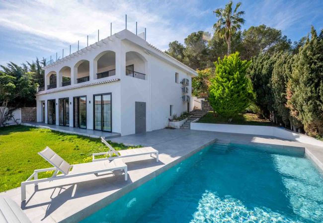 villa à La Herradura - Stunning 4 bed villa with private pool and views